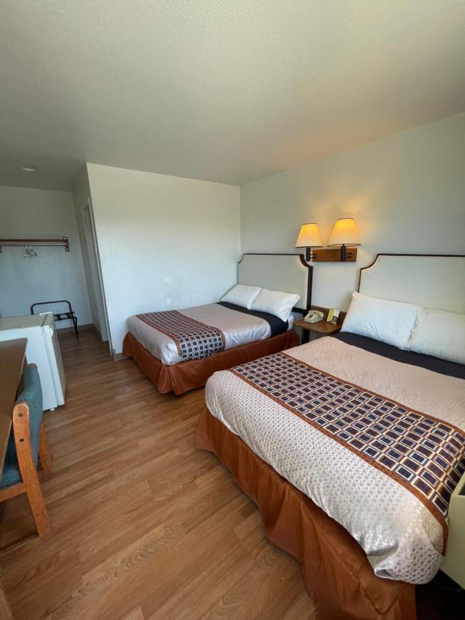Econo Lodge Якима Екстериор снимка